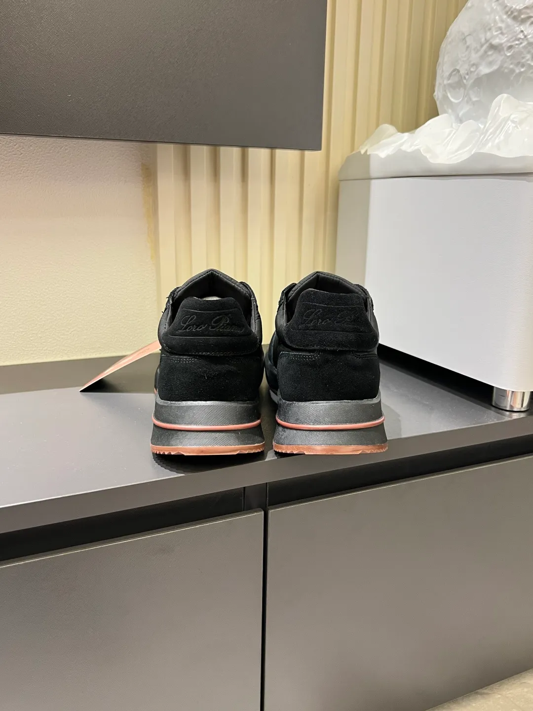Men's men's shoes 💰p480Loro Men's men's shoes 💰piana niche Loro classic jogging shoes, men's lace-up casual shoes and sneakers, high-quality lightweight and comfortable fabrics, suitable for outdoor leisure, the color scheme is young and energetic, and it looks great with sportswear or casual suits! Size: 38-44 (45 customized)